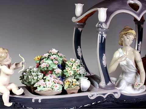 Amazon.co.jp: リヤドロ(Lladro) ファンタジー 女神のゴンドラ